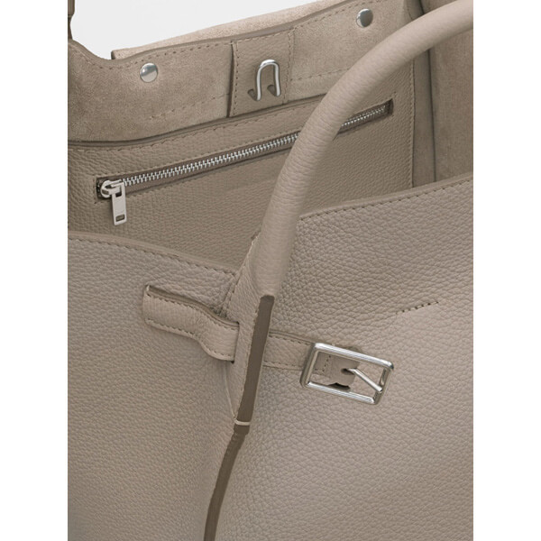 セリーヌ トート バッグ スーパーコピー グレインドカーフスキン 2 WAY 183313A4U.18LTライトトープ